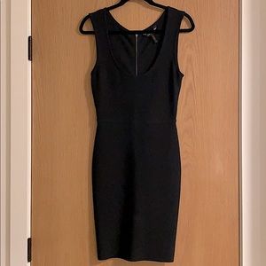 BCBG classic scoop neck bandage bodycon dress